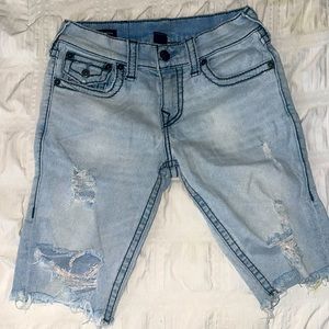 True Religion relaxed Slim shorts size 28